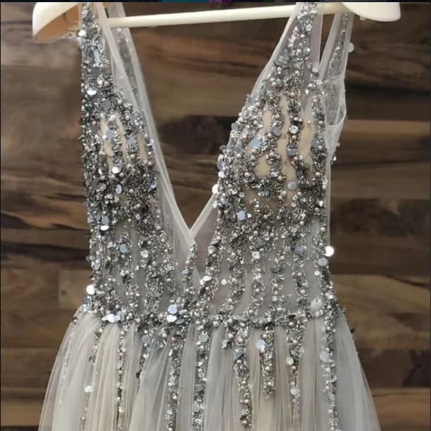 Rent A Dress Boutique β dress for the moment