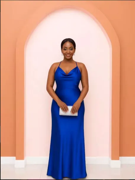 Dresses in UK 16
